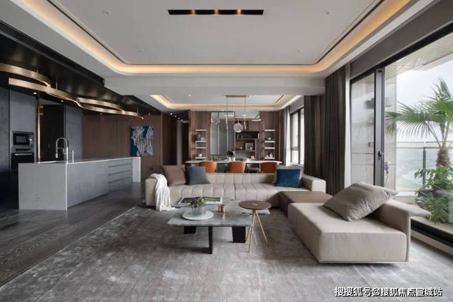 桥C位前湾壹号售楼处发布：一席尽奢藏”AG真人国际网站®前湾壹号售楼处 虹(图12)